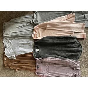 Assorted Women's Long Sleeve Tops and Sweaters - Size Medium